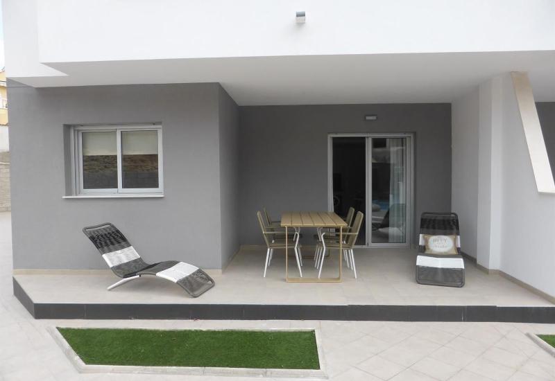 Great apartment with pool - jacuzi - image 8