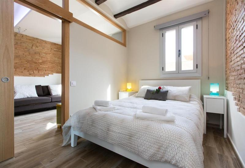 Cozy apartment in Gracia - image 3