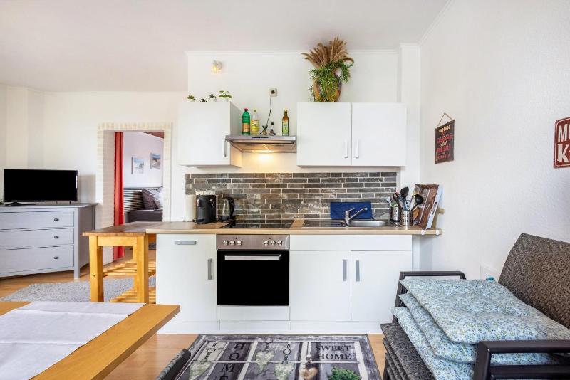 Tiny Home - image 6