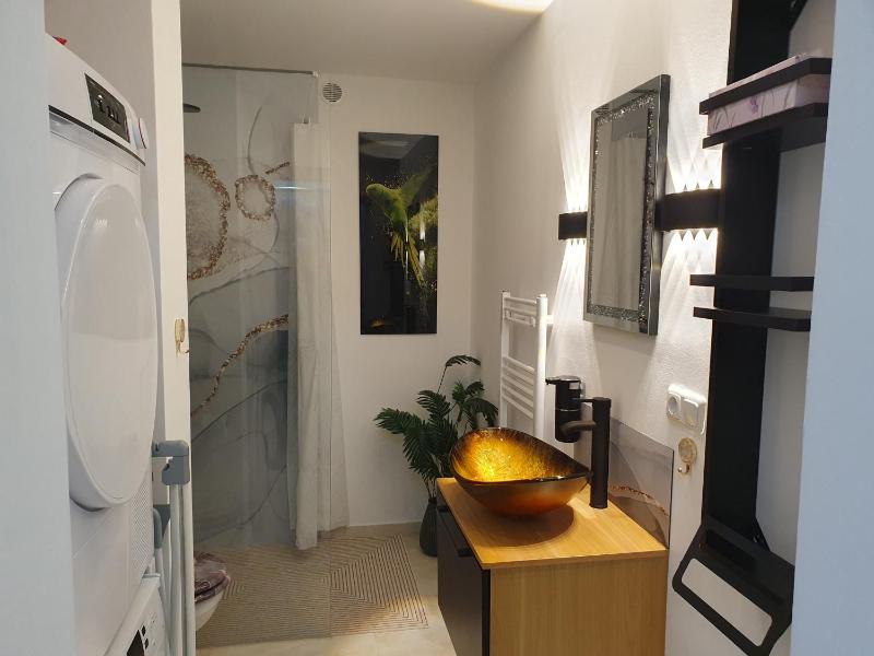 Hochwertige Ferienwohnung - image 10