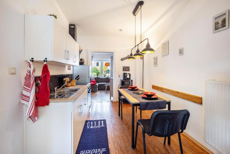 Tiny Home - image 13