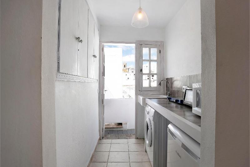 Precioso apartamento en Vejer con terraza - image 2