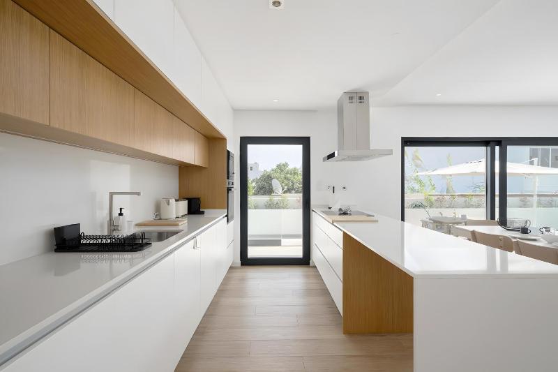 Spacious T2 With Luxury Terrace - image 12