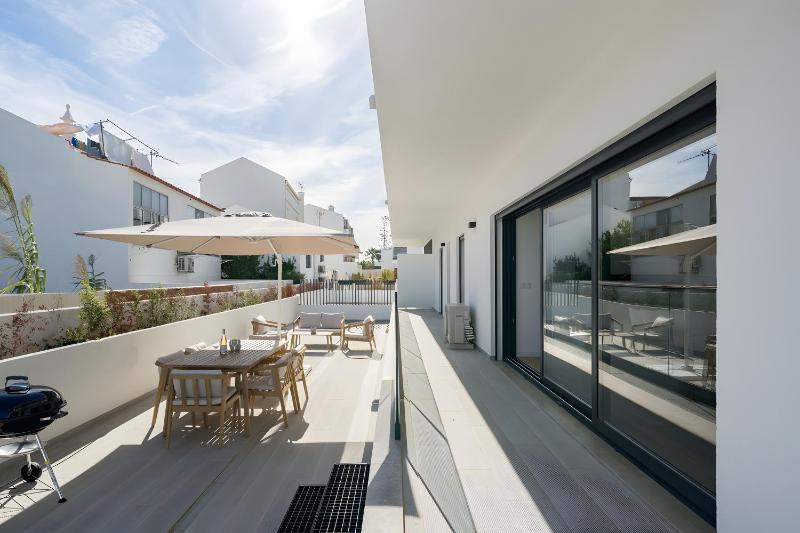 Spacious T2 With Luxury Terrace - image 7