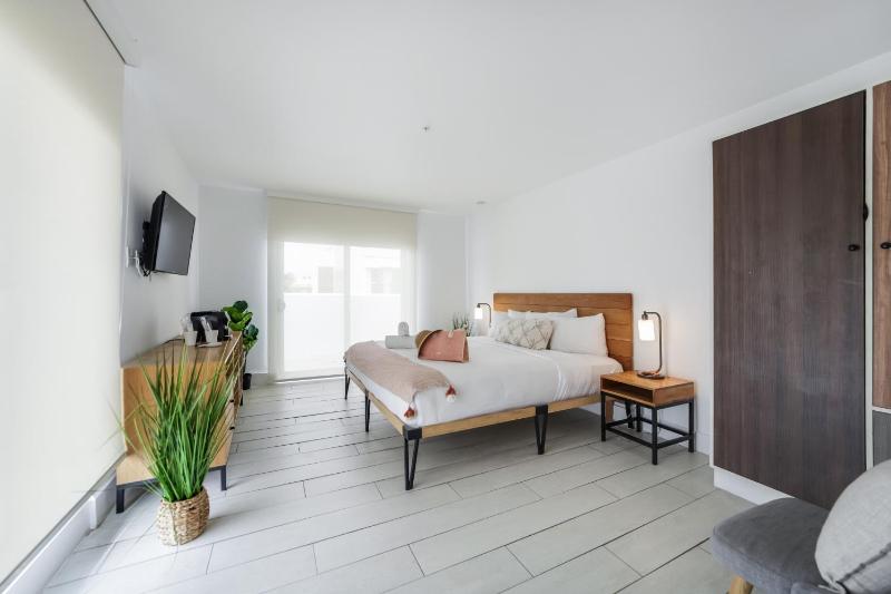The Meridian Hotel by At Mine Hospitality - image 7