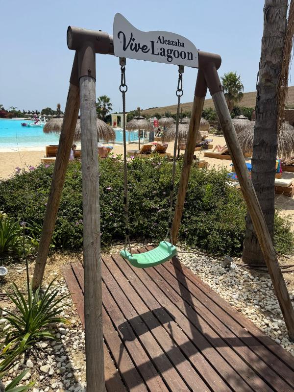 Lujo y Playa Caribeña en Estepona - image 11