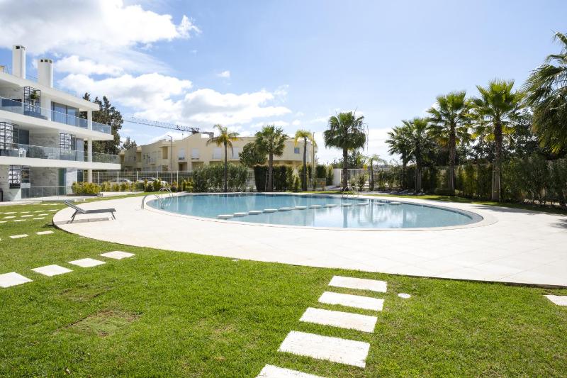 Lake 24 Luxury Apartment - By HD - image 12