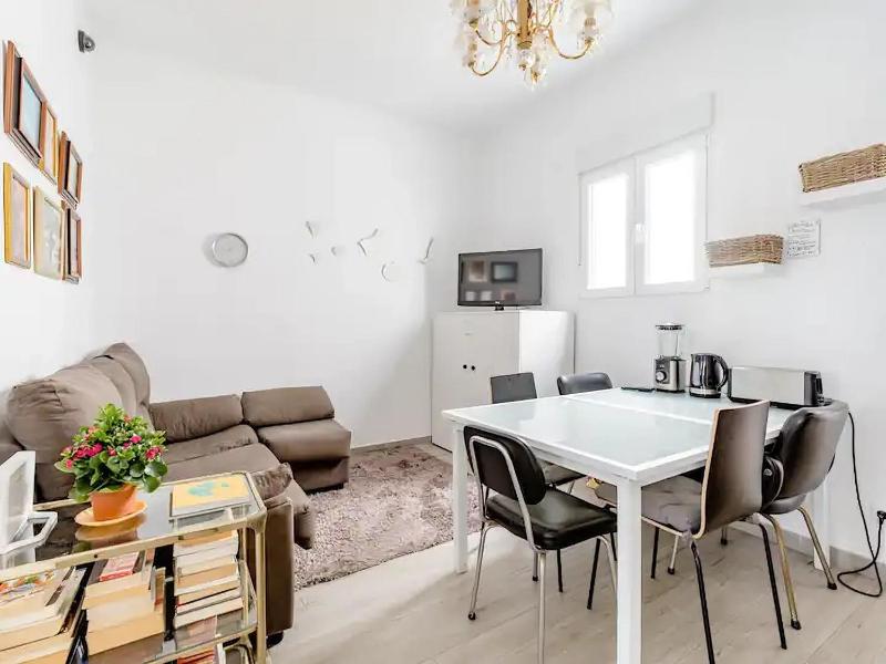 Las Canteras Beach Life Apartment - image 14