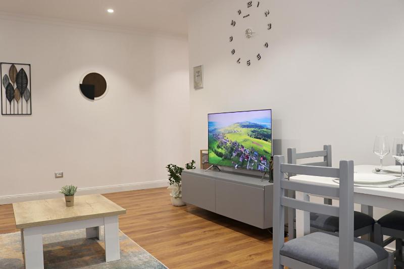 SeaStep Apartments - image 8