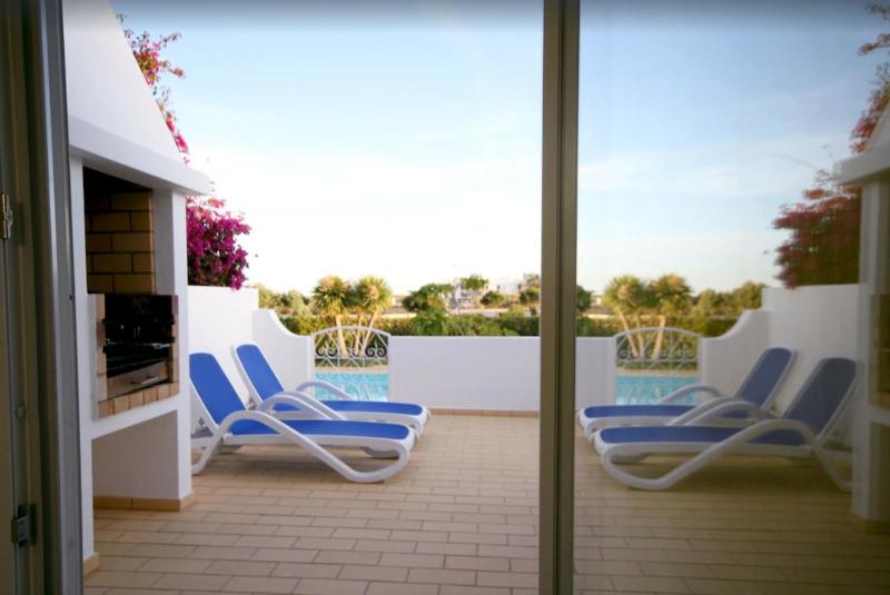 Villa Meia-praia - image 16