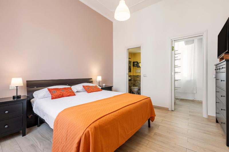 Fb House - image 20