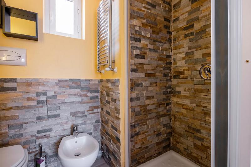 Fb House - image 26