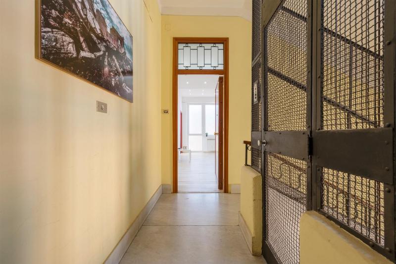 Fb House - image 17