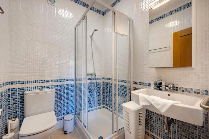 Chez Hélène et Paulo - Lagos - image 17
