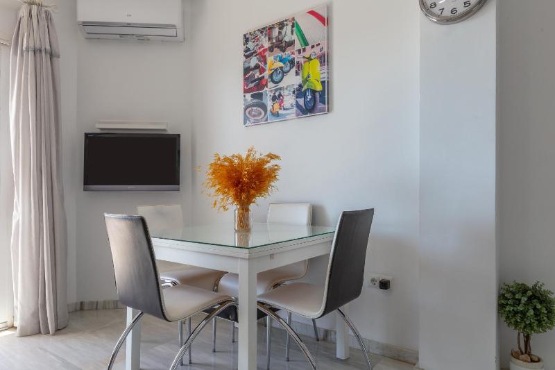 Lovely seaview apartment - image 27