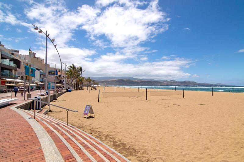Silent Beach Las Canteras - image 4