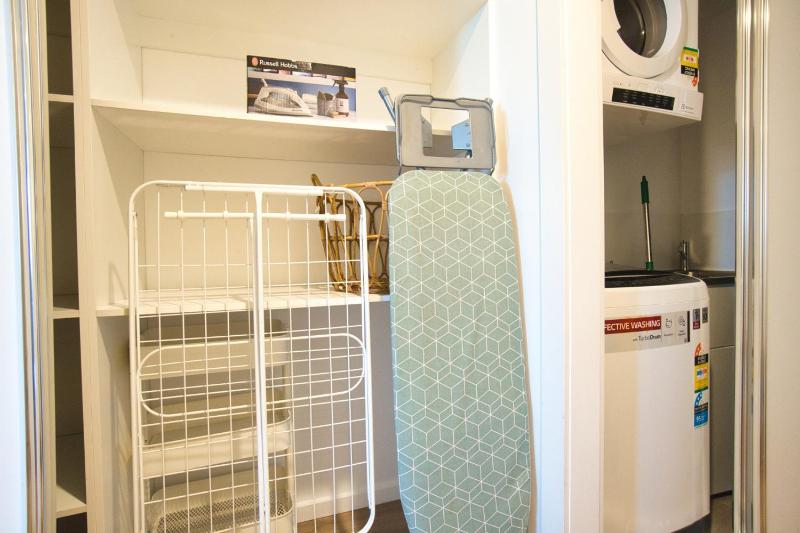 Sky Gem - Comfy 1BR APT Adelaide CBD w Pool & Gym - image 14