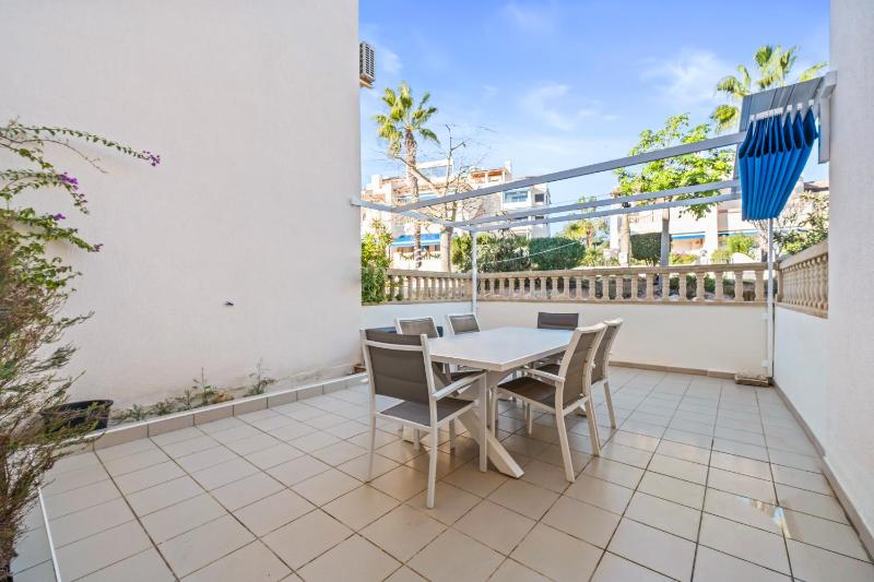 Beautiful House in a quiet area - image 38