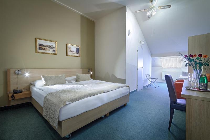 Hotel Taurus - image 5
