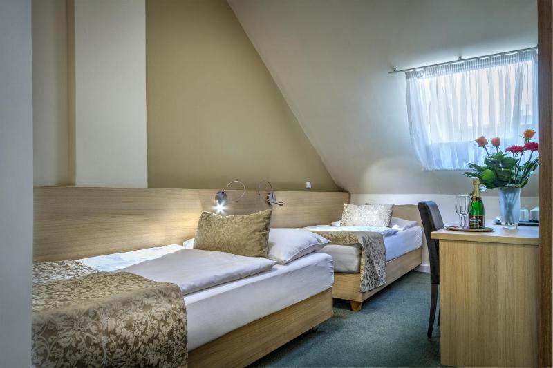 Hotel Taurus - image 8