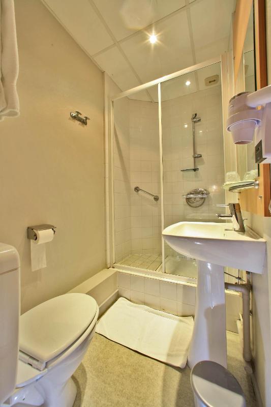 Triple Room image 1