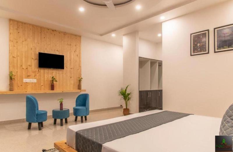Himalayan Mist Retreat By Cloud Berry stays kasauli - image 15