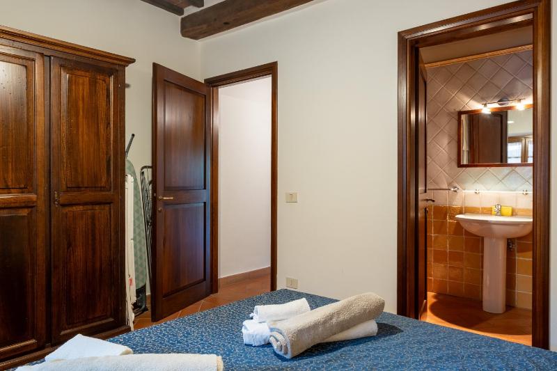 Apartament Monastero - image 18