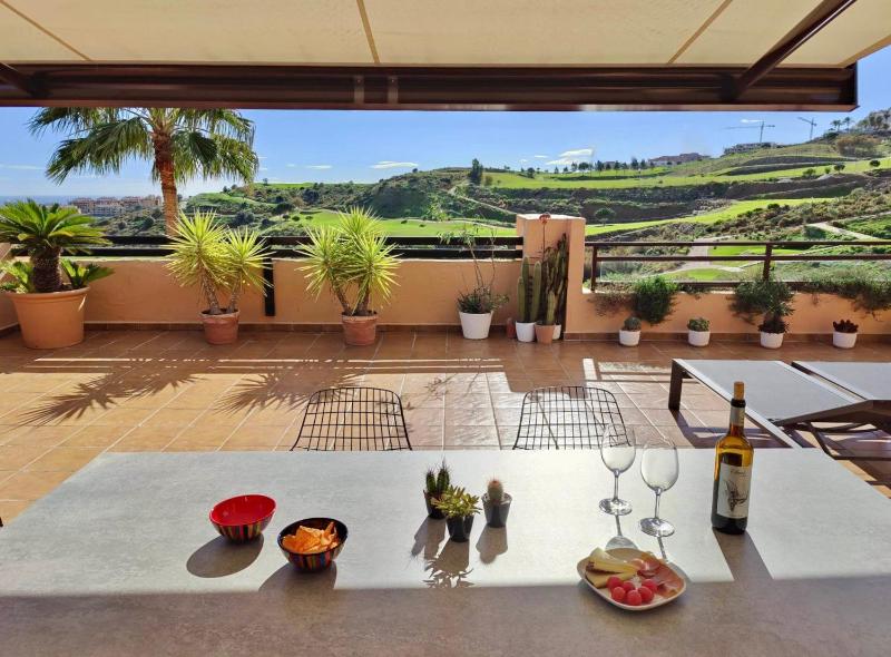 Luxurious penthouse 150 m2 terrace - image 14