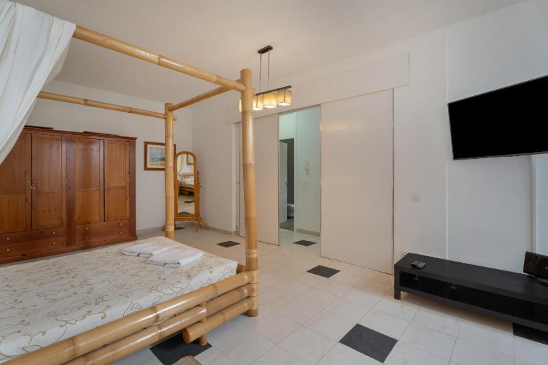 Villa Playa del Duque - image 3