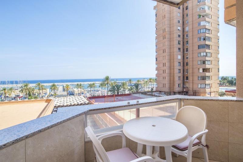 Marina view modern apartment - image 8