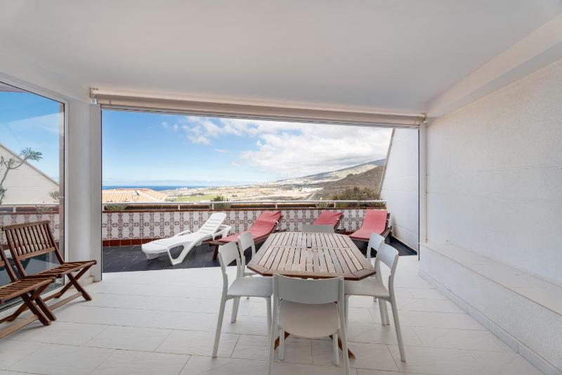 Apartment 3 Bedrooms Heated Pool - image 19
