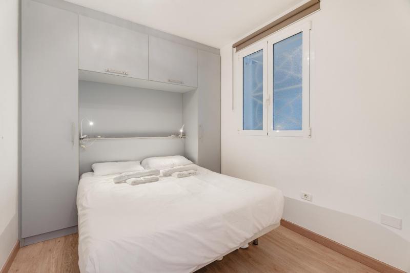 Apartment 3 Bedrooms Heated Pool - image 26