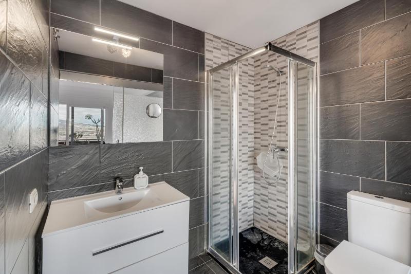 Apartment 3 Bedrooms Heated Pool - image 28