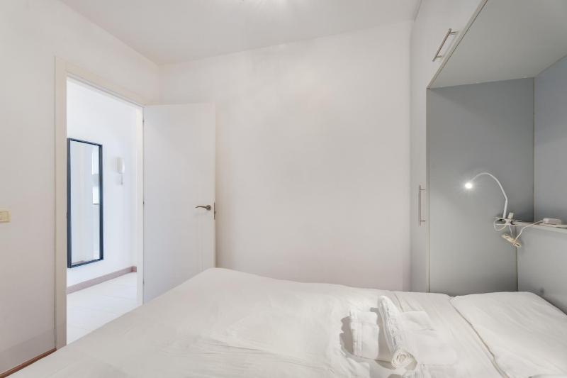 Apartment 3 Bedrooms Heated Pool - image 3