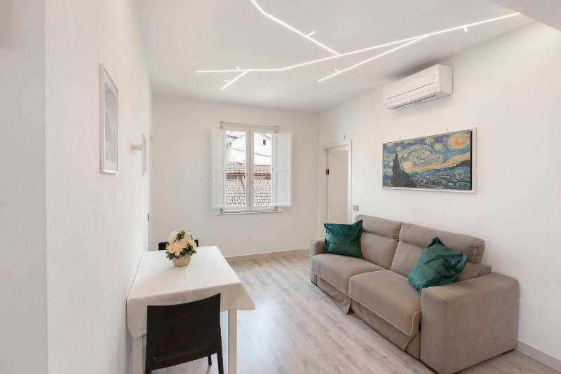 Sorrento Center Luxury Apartment 3 - image 24