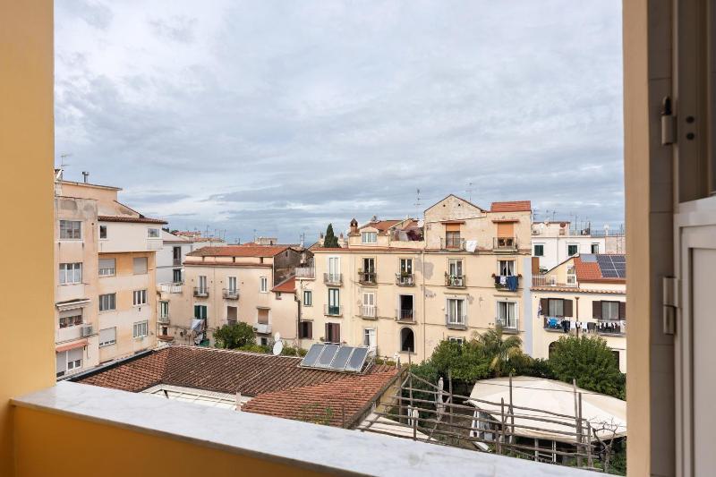 Sorrento Center Luxury Apartment 3 - image 26