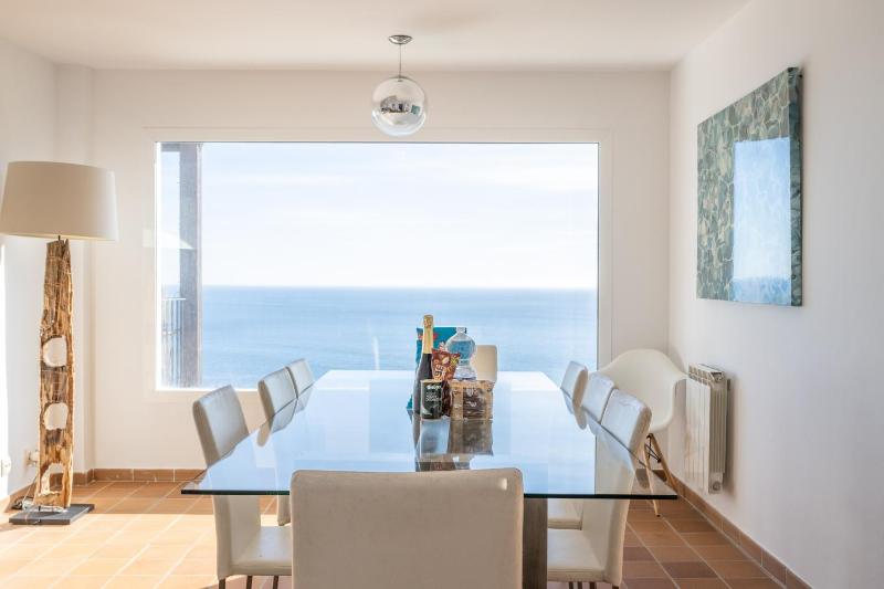 Five Star Villa with Heavenly Views - image 25