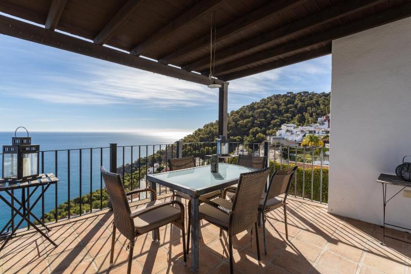 Five Star Villa with Heavenly Views - image 18