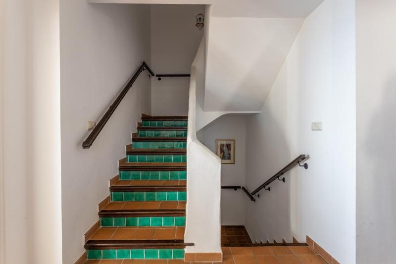 Five Star Villa with Heavenly Views - image 2