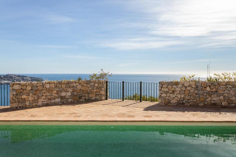 Five Star Villa with Heavenly Views - image 29