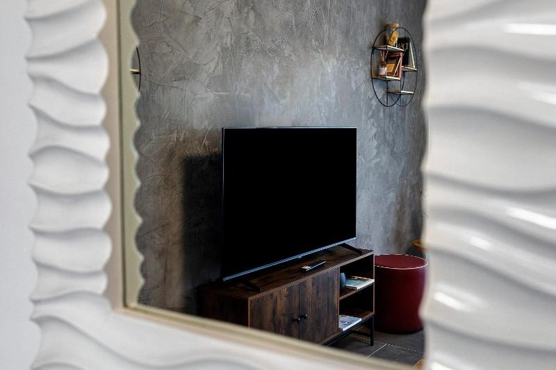 Bellavista Luxury Home - image 12