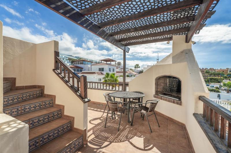 La Caleta Seaside Villa With Pool - image 14