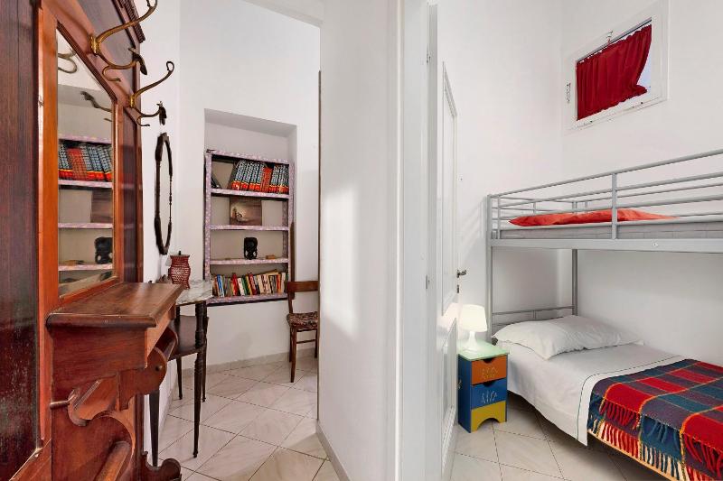 Giomar - image 11