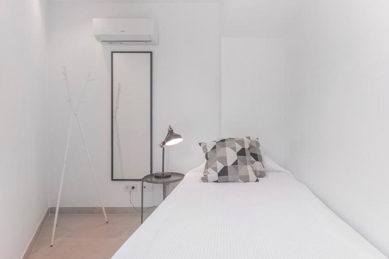 Begobe Room - image 13
