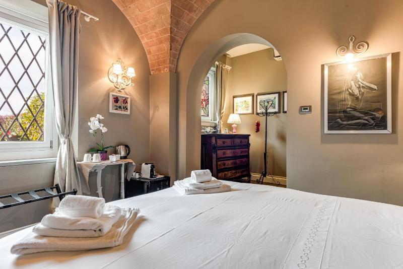 Pretty Suite Firenze Fiesole - image 3