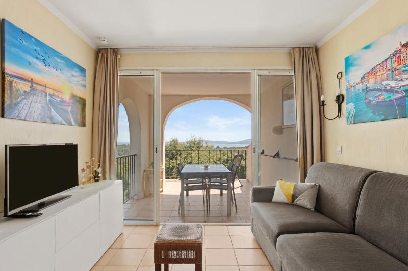 Grimaud 4 personnes clim vue mer - image 28