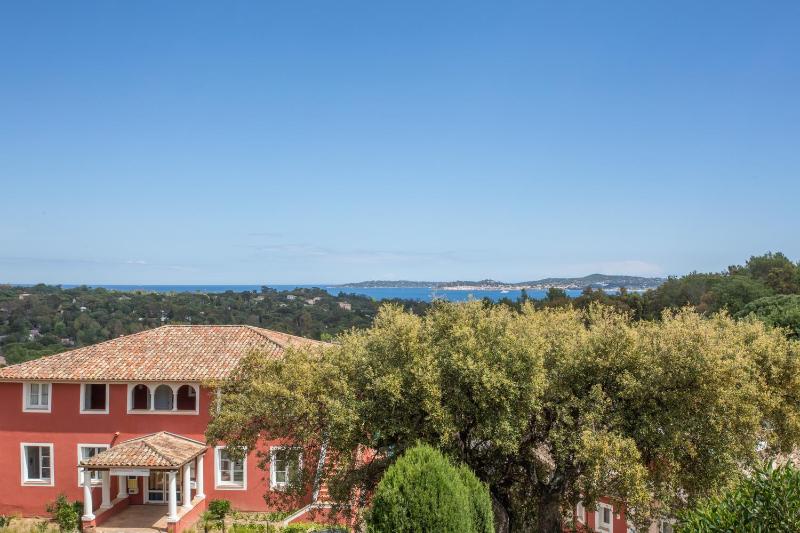 Grimaud 4 personnes clim vue mer - image 16