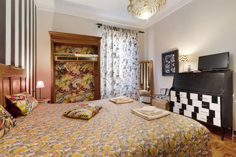 Tiffany Apartment - image 13