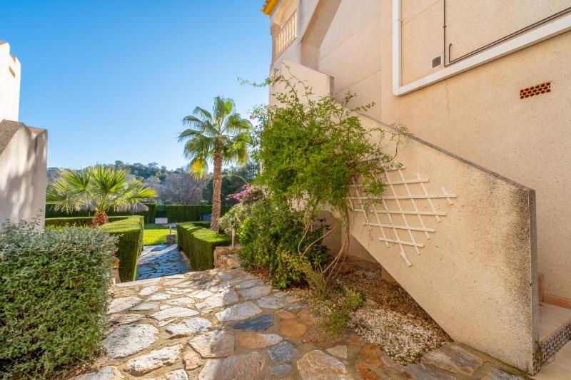 Nice apartment in a wonderful area - image 28