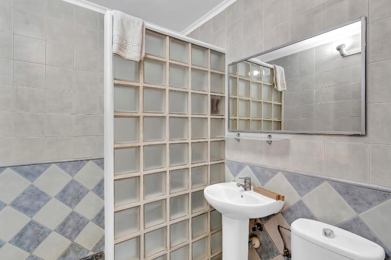 Villa con piscina privada - image 20